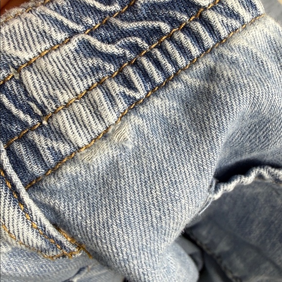 Kensie Light Blue Denim Joggers - Picture 12 of 13